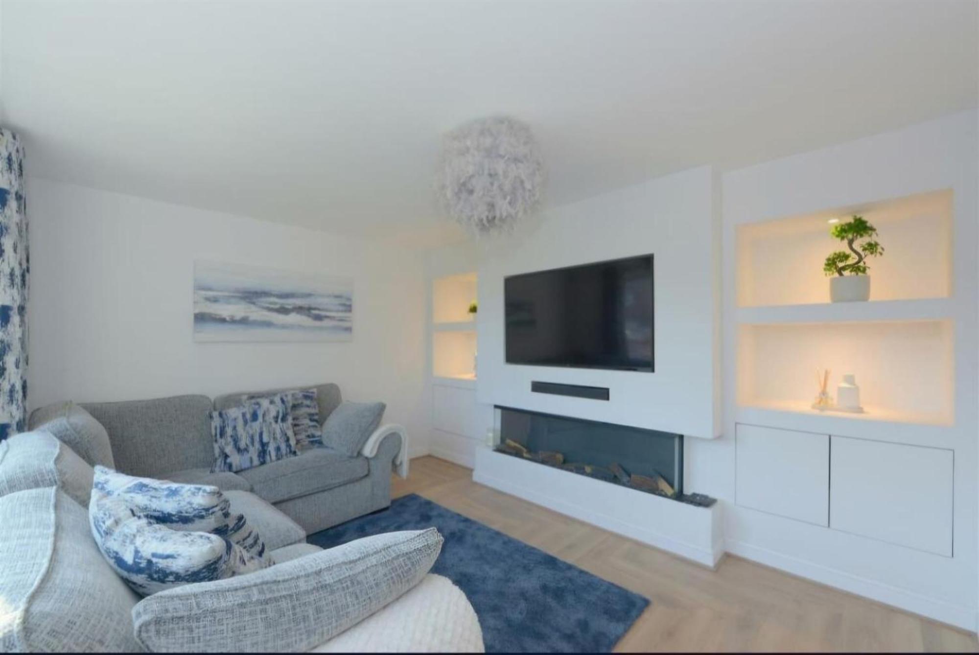 Modern 3 Bedroom Property With Free Driveway Parking By Shire Stays シュルーズベリー エクステリア 写真